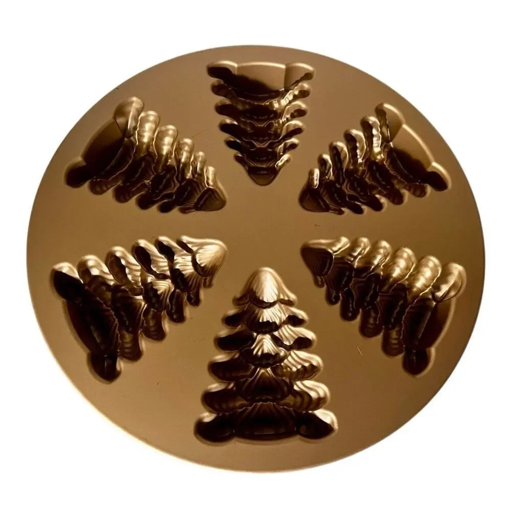 Nordic Ware Cake Pan Evergreen Cakelet Christmas Tree Holiday Gold Limited 2018